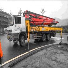 2010年三一37米奔馳泵車(chē) 已泵送23萬(wàn)方